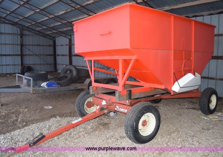 image for item L1085 Gravity wagon