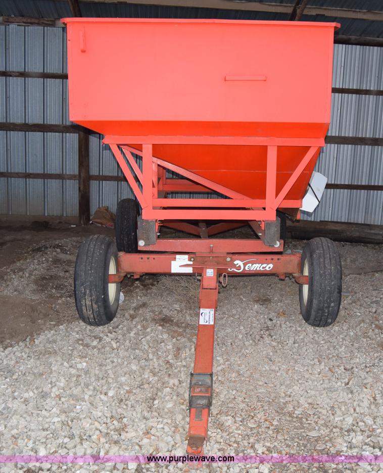 image for item L1085 Gravity wagon