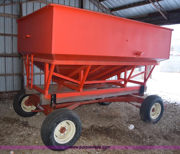 image for item L1085 Gravity wagon
