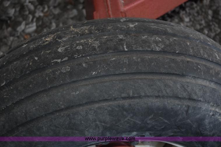 image for item L1085 Gravity wagon