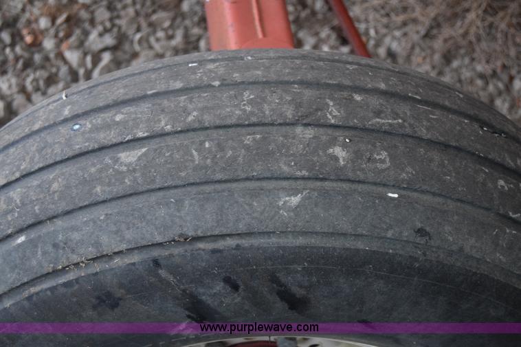 image for item L1085 Gravity wagon