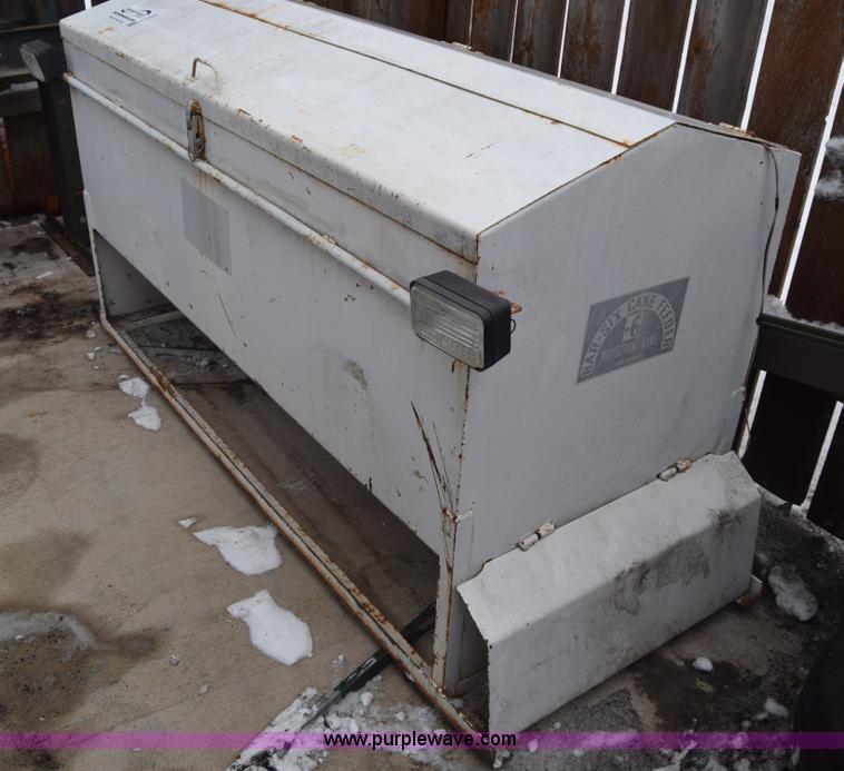 image for item L1096 Bar-Six cake feeder