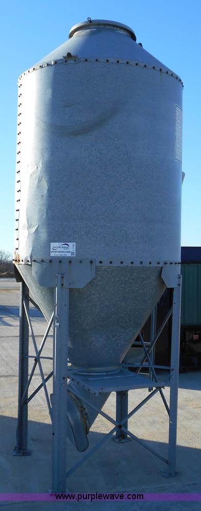 image for item L1126 Schuld grain bin