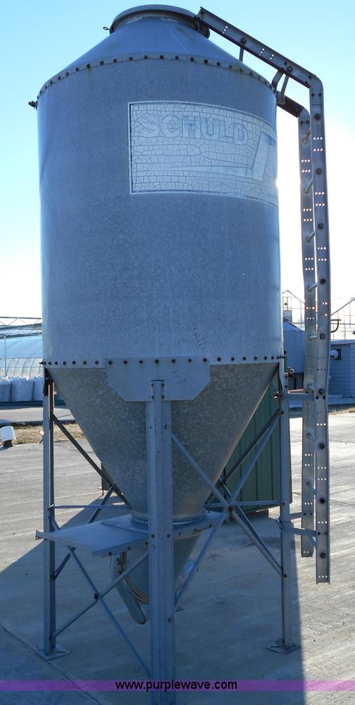 image for item L1126 Schuld grain bin