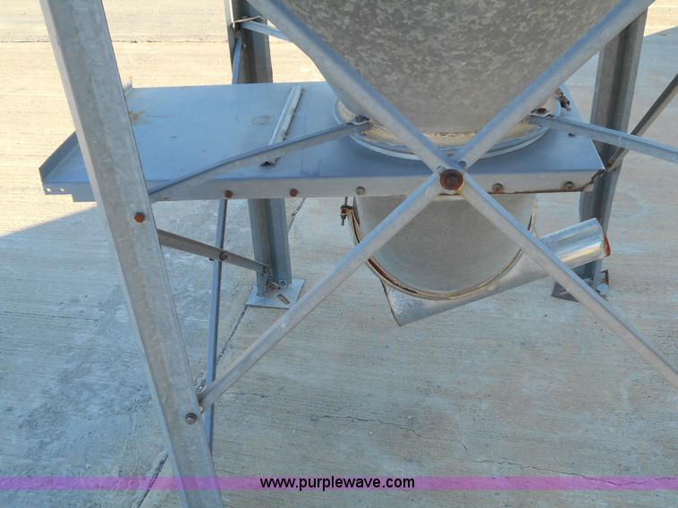 image for item L1126 Schuld grain bin