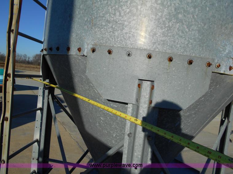 image for item L1126 Schuld grain bin