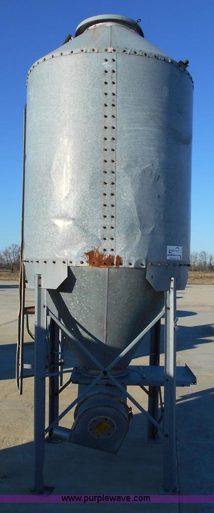 image for item L1126 Schuld grain bin