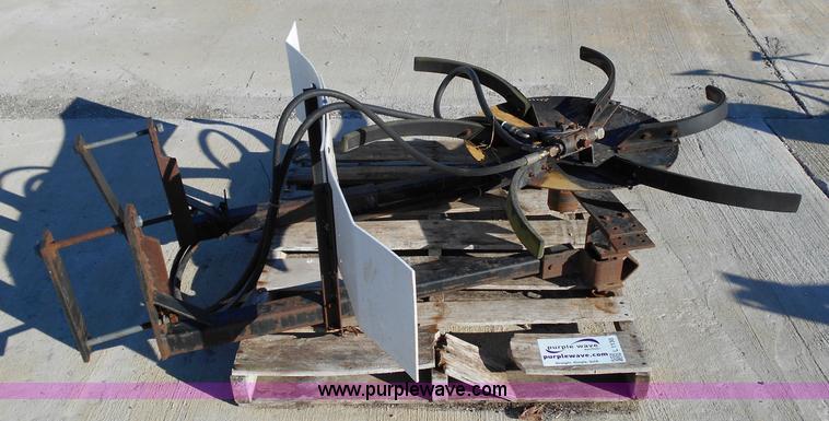 image for item L1130 Straw spreader