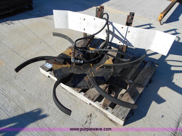 image for item L1130 Straw spreader
