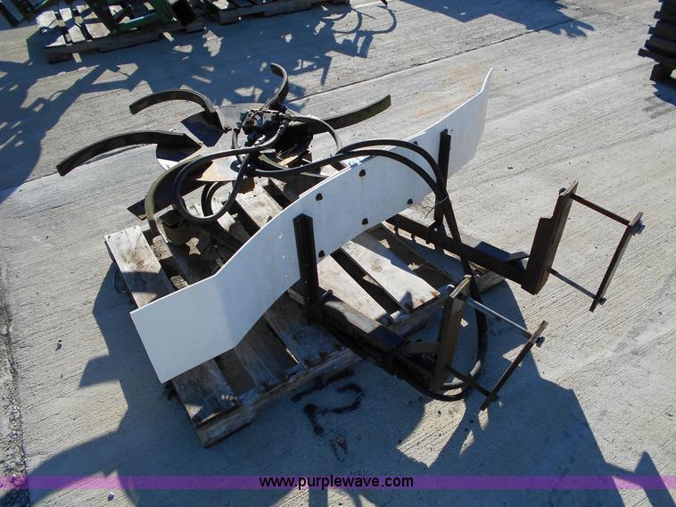 image for item L1130 Straw spreader