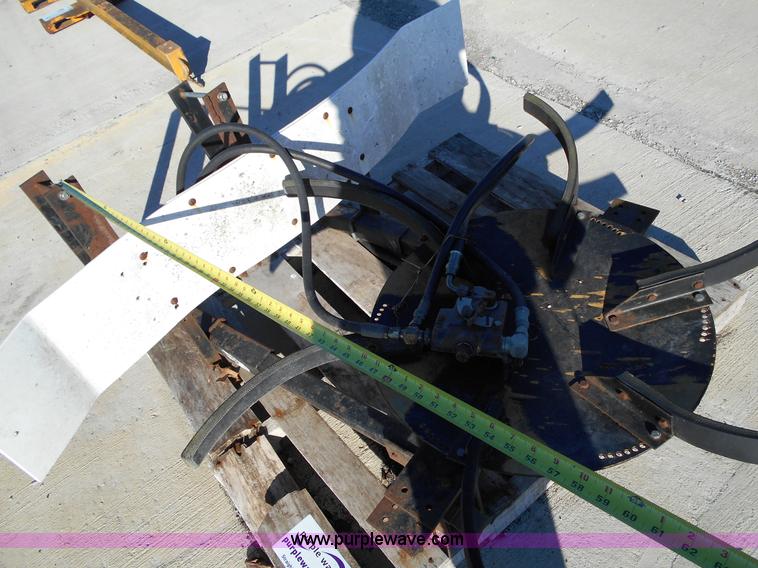 image for item L1130 Straw spreader