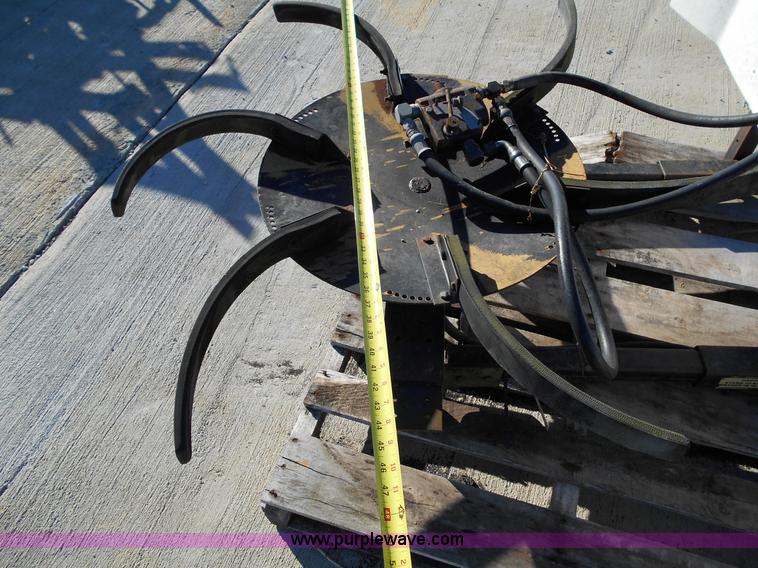 image for item L1130 Straw spreader