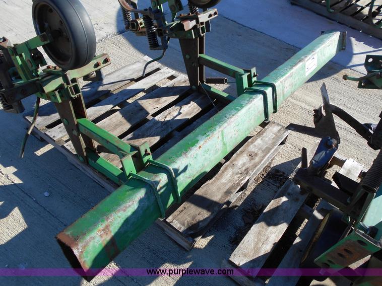 image for item L1132 John Deere chisel parts