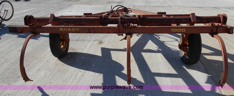 image for item L1137 Brady 1000 chisel