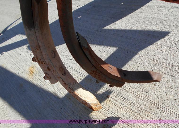 image for item L1137 Brady 1000 chisel