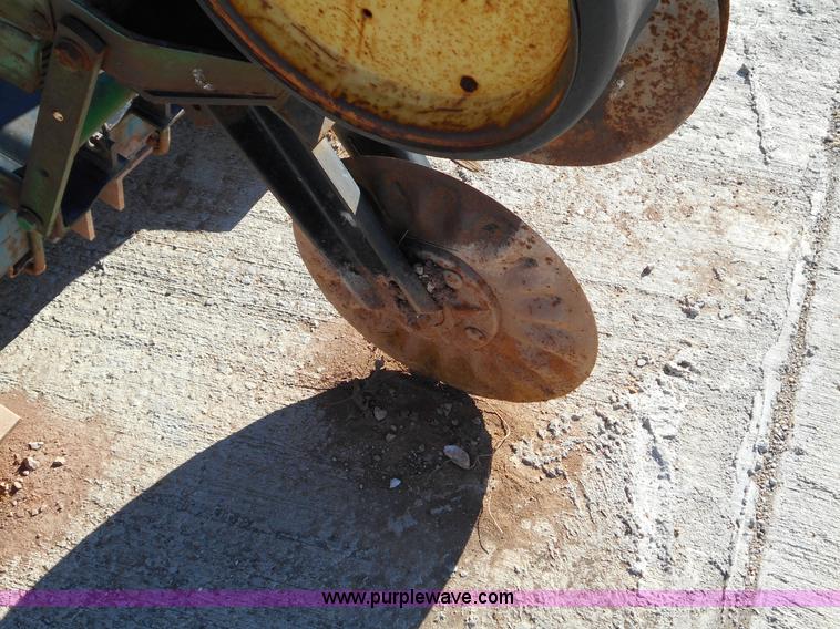 image for item L1139 One row planter