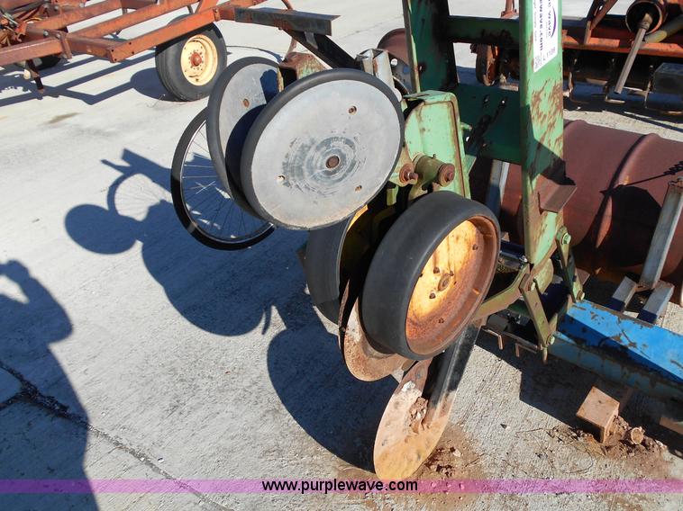 image for item L1139 One row planter