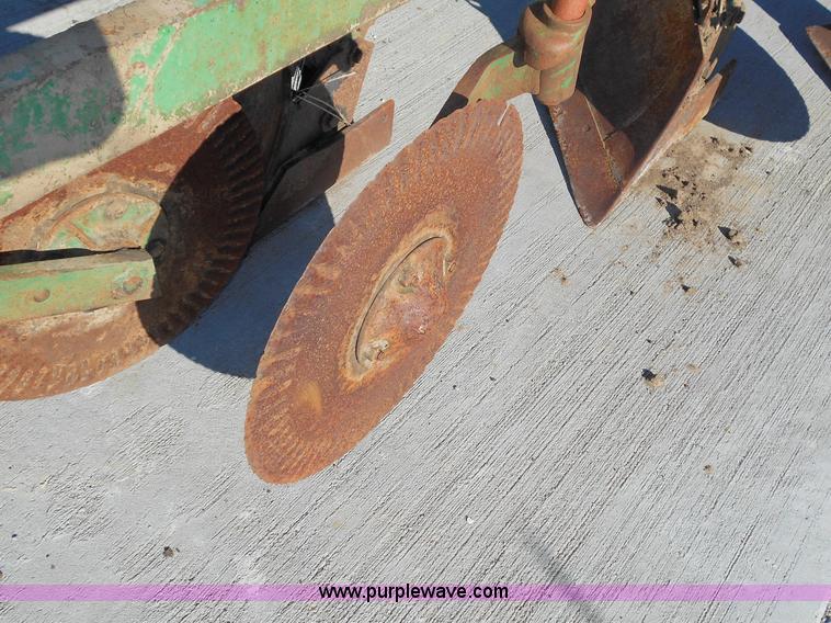 image for item L1142 Oliver 565 five bottom plow