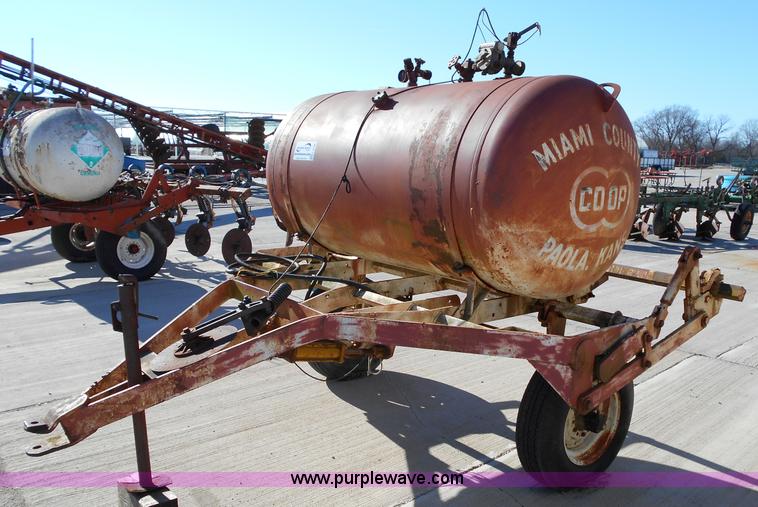 image for item L1149 Anhydrous ammonia applicator tank
