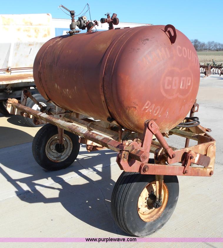 image for item L1149 Anhydrous ammonia applicator tank