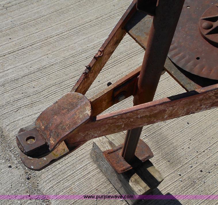 image for item L1149 Anhydrous ammonia applicator tank