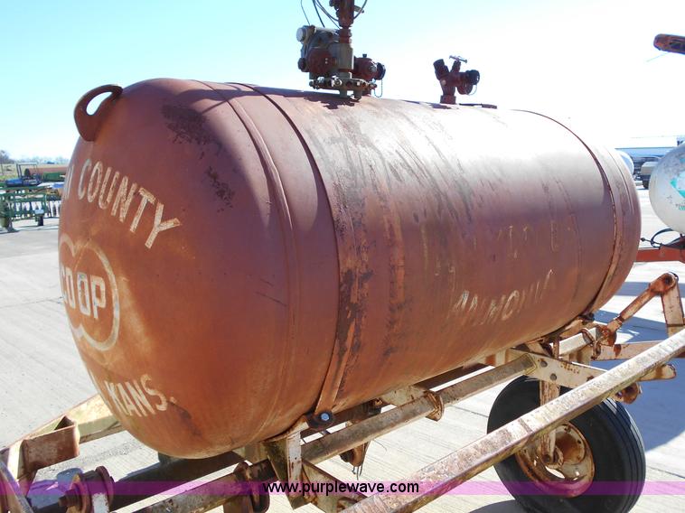 image for item L1149 Anhydrous ammonia applicator tank