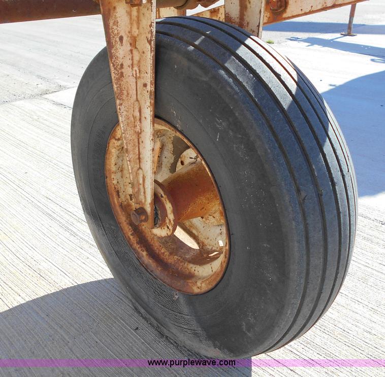 image for item L1149 Anhydrous ammonia applicator tank