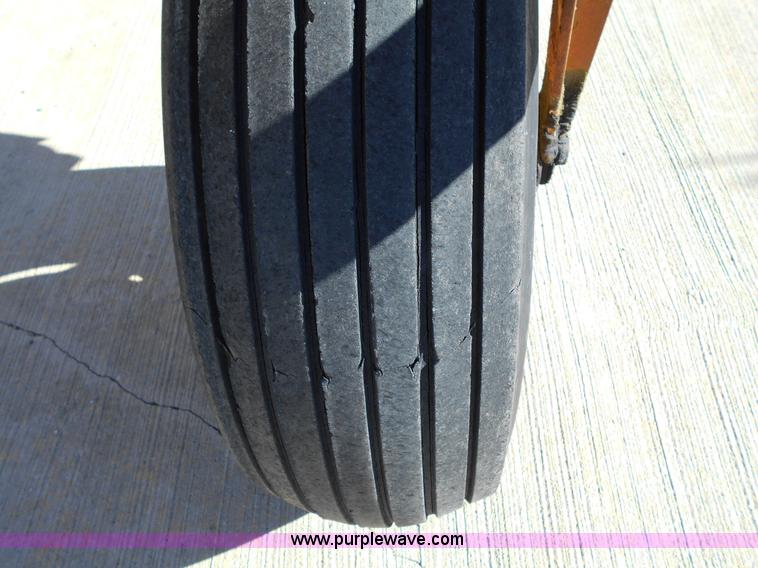 image for item L1149 Anhydrous ammonia applicator tank