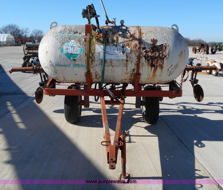 image for item L1150 Anhydrous ammonia applicator