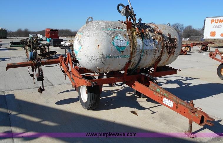 image for item L1150 Anhydrous ammonia applicator