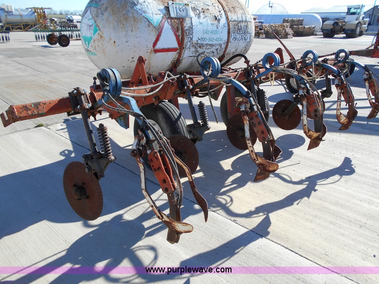 image for item L1150 Anhydrous ammonia applicator