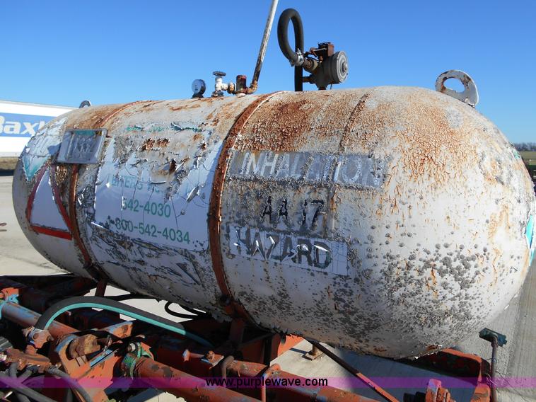 image for item L1150 Anhydrous ammonia applicator