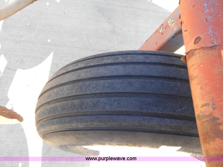 image for item L1150 Anhydrous ammonia applicator