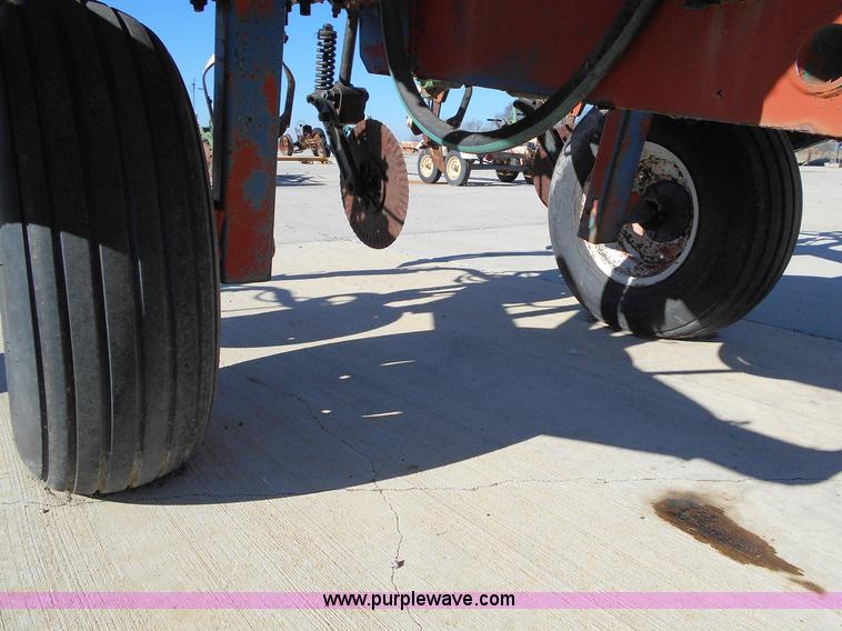 image for item L1150 Anhydrous ammonia applicator