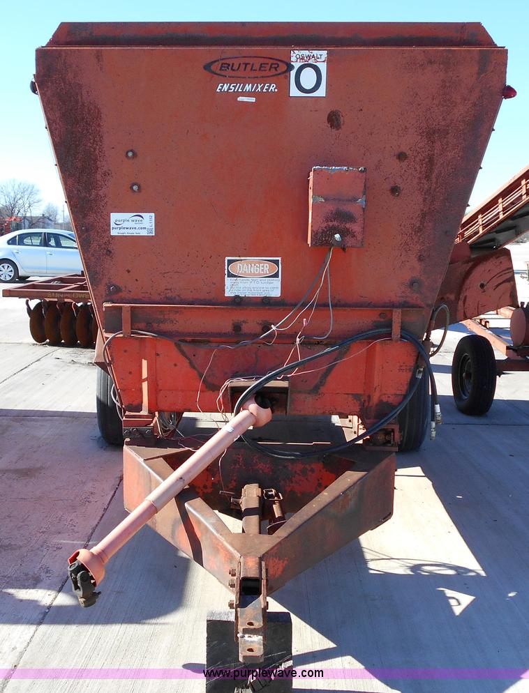 image for item L1152 Oswalt Butler 3340 feed wagon