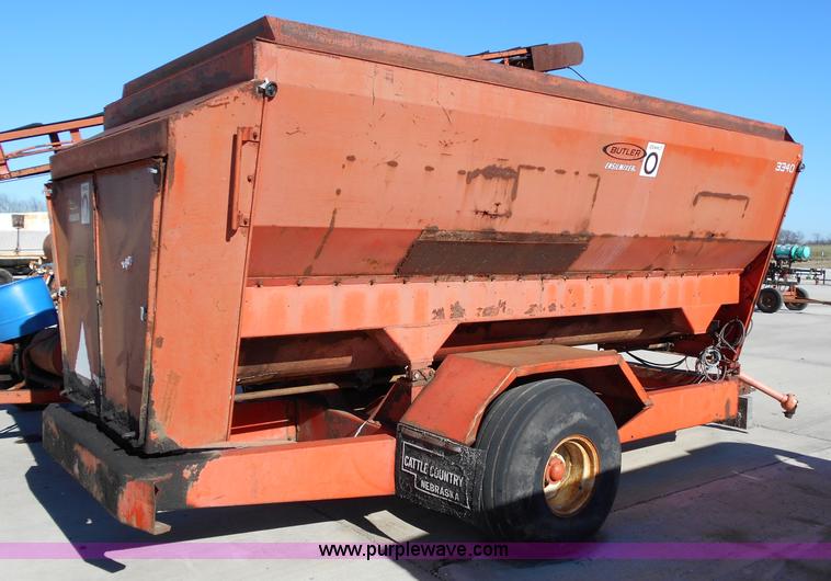 image for item L1152 Oswalt Butler 3340 feed wagon