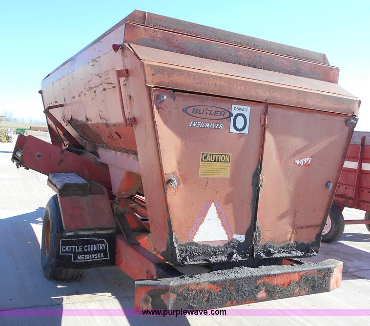 image for item L1152 Oswalt Butler 3340 feed wagon