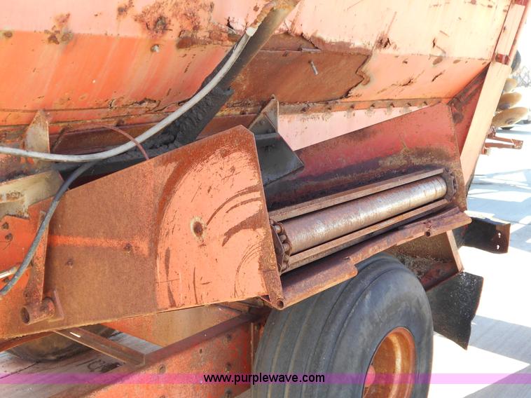 image for item L1152 Oswalt Butler 3340 feed wagon