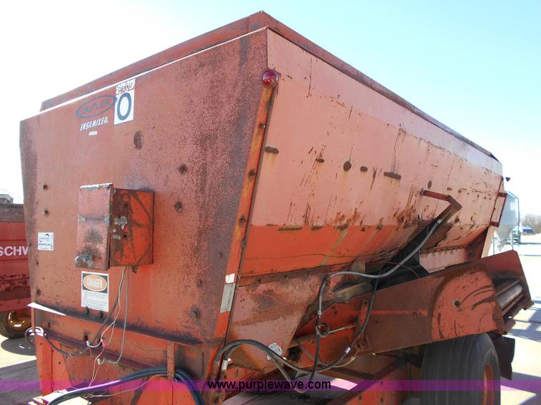 image for item L1152 Oswalt Butler 3340 feed wagon