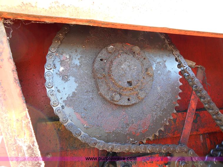 image for item L1152 Oswalt Butler 3340 feed wagon