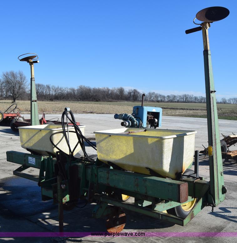 image for item L1167 John Deere 7000 planter