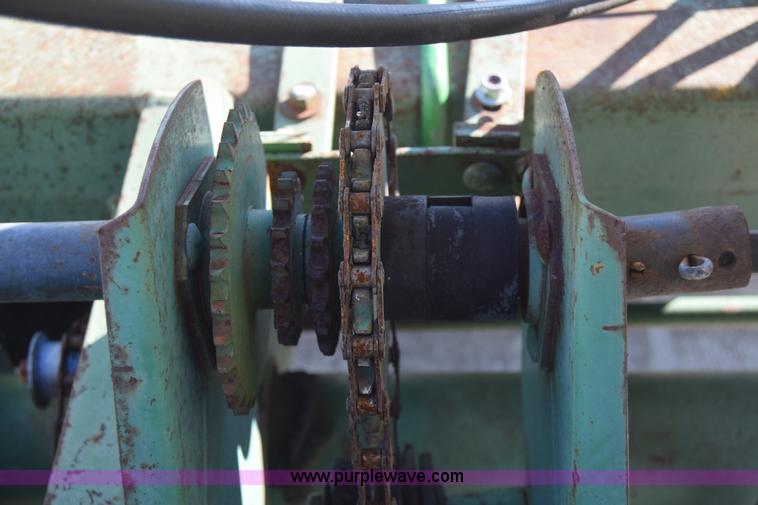 image for item L1167 John Deere 7000 planter