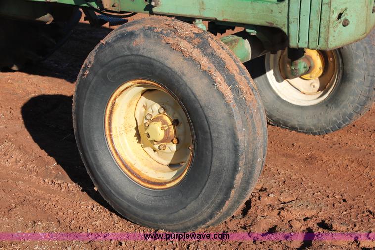 image for item L6767 1967 John Deere 4020 tractor