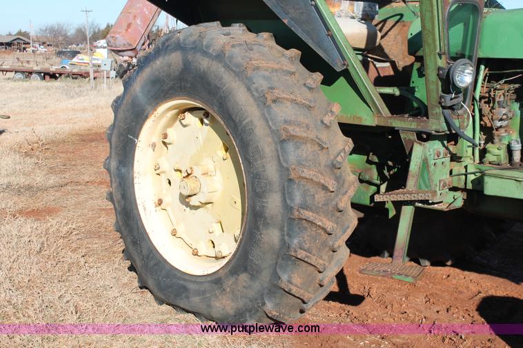 image for item L6767 1967 John Deere 4020 tractor