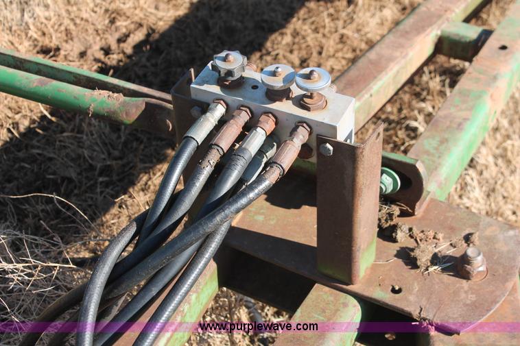image for item L6770 John Deere 9350 hoe drill