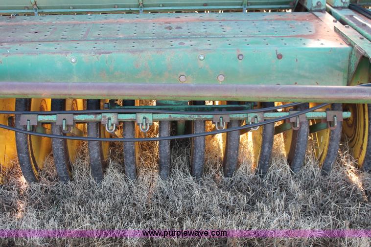 image for item L6770 John Deere 9350 hoe drill
