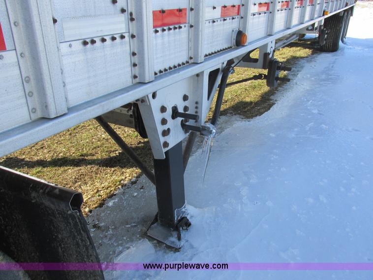 image for item L7002 2007 Cornhusker 800ALSR double hopper grain trailer