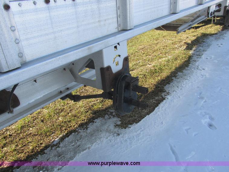 image for item L7002 2007 Cornhusker 800ALSR double hopper grain trailer