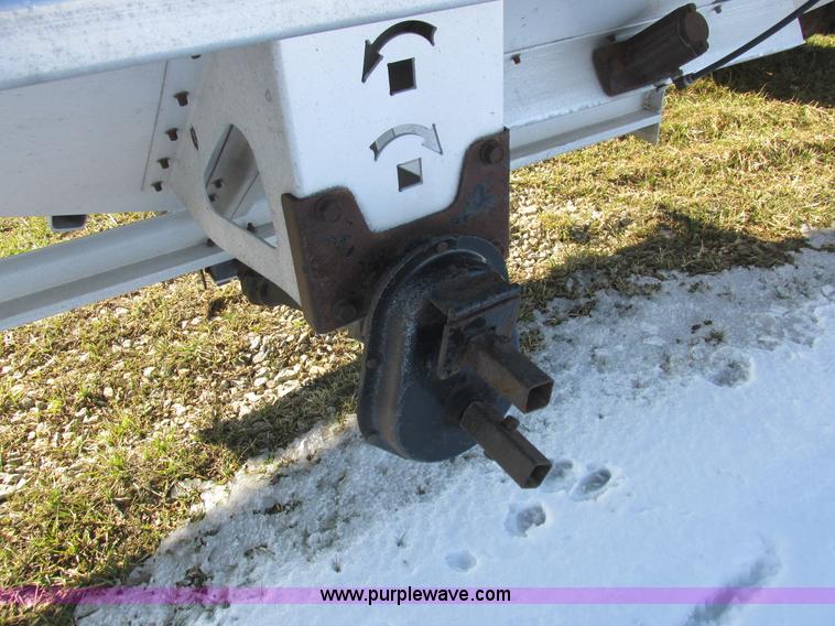 image for item L7002 2007 Cornhusker 800ALSR double hopper grain trailer