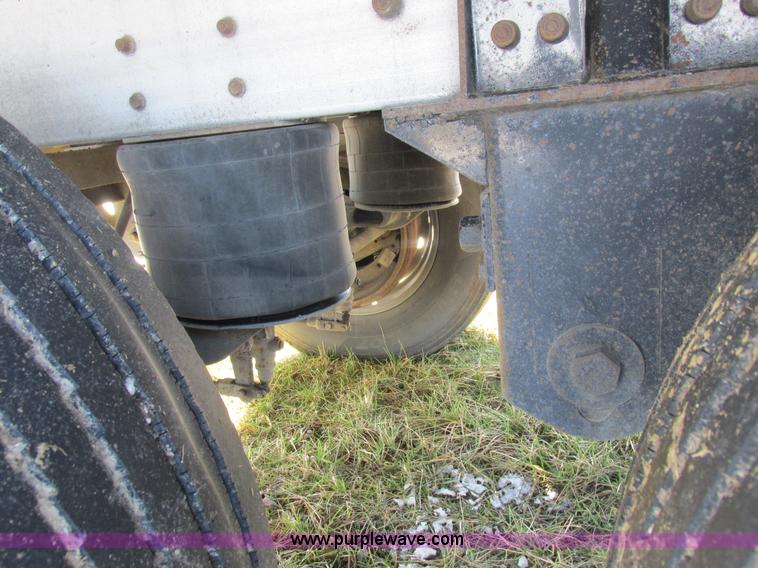 image for item L7002 2007 Cornhusker 800ALSR double hopper grain trailer